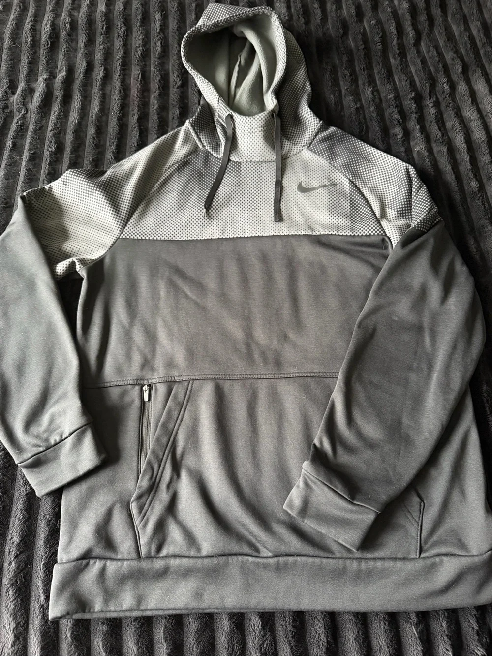 Nike Dri-Fit Hoodie Size M